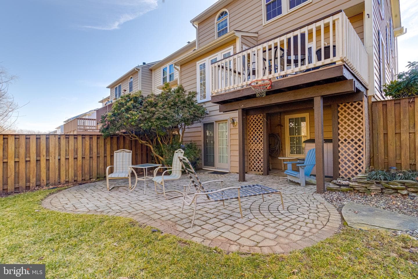 200 Temple Drive photo 82