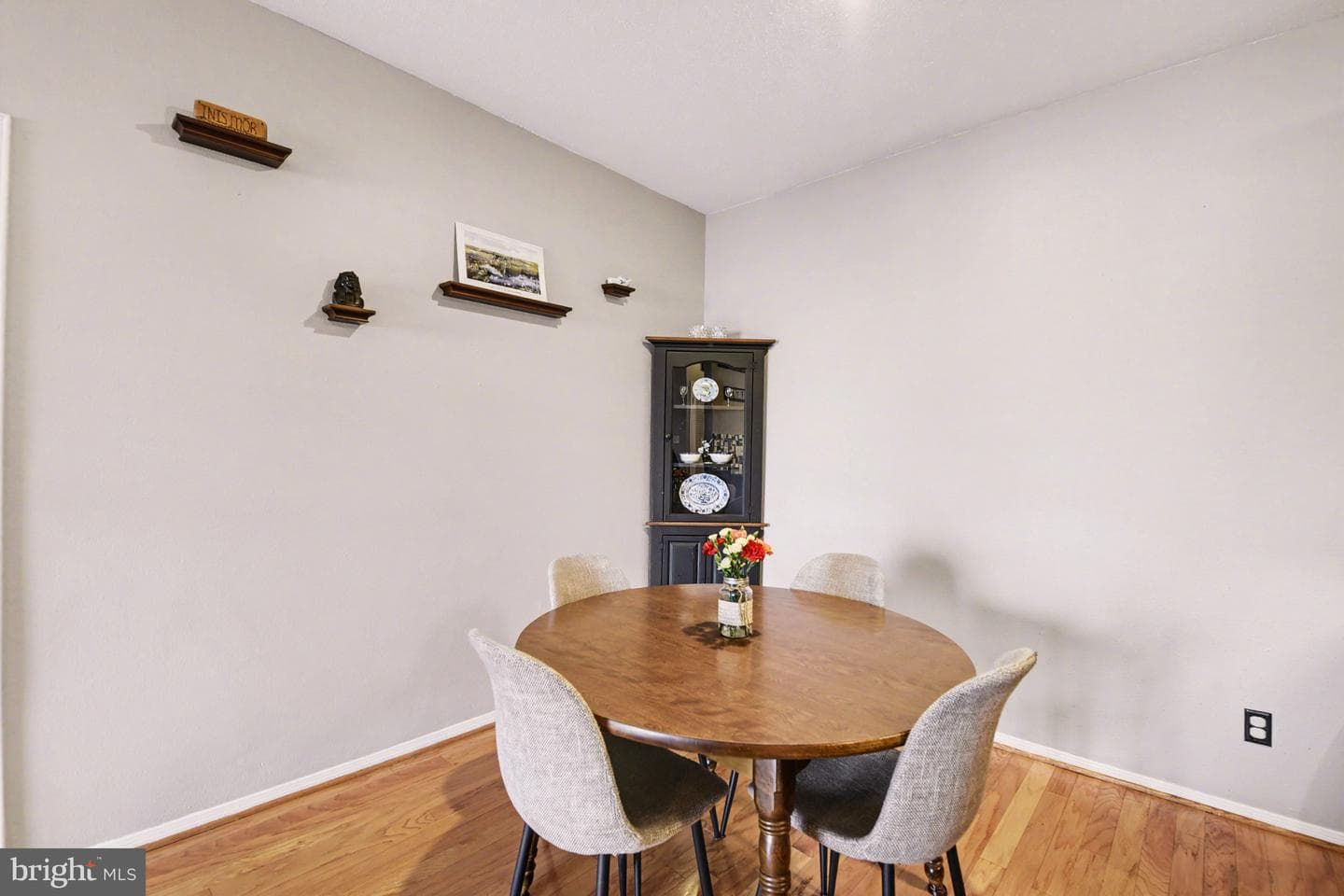 200 Thames Way #200-I photo 10