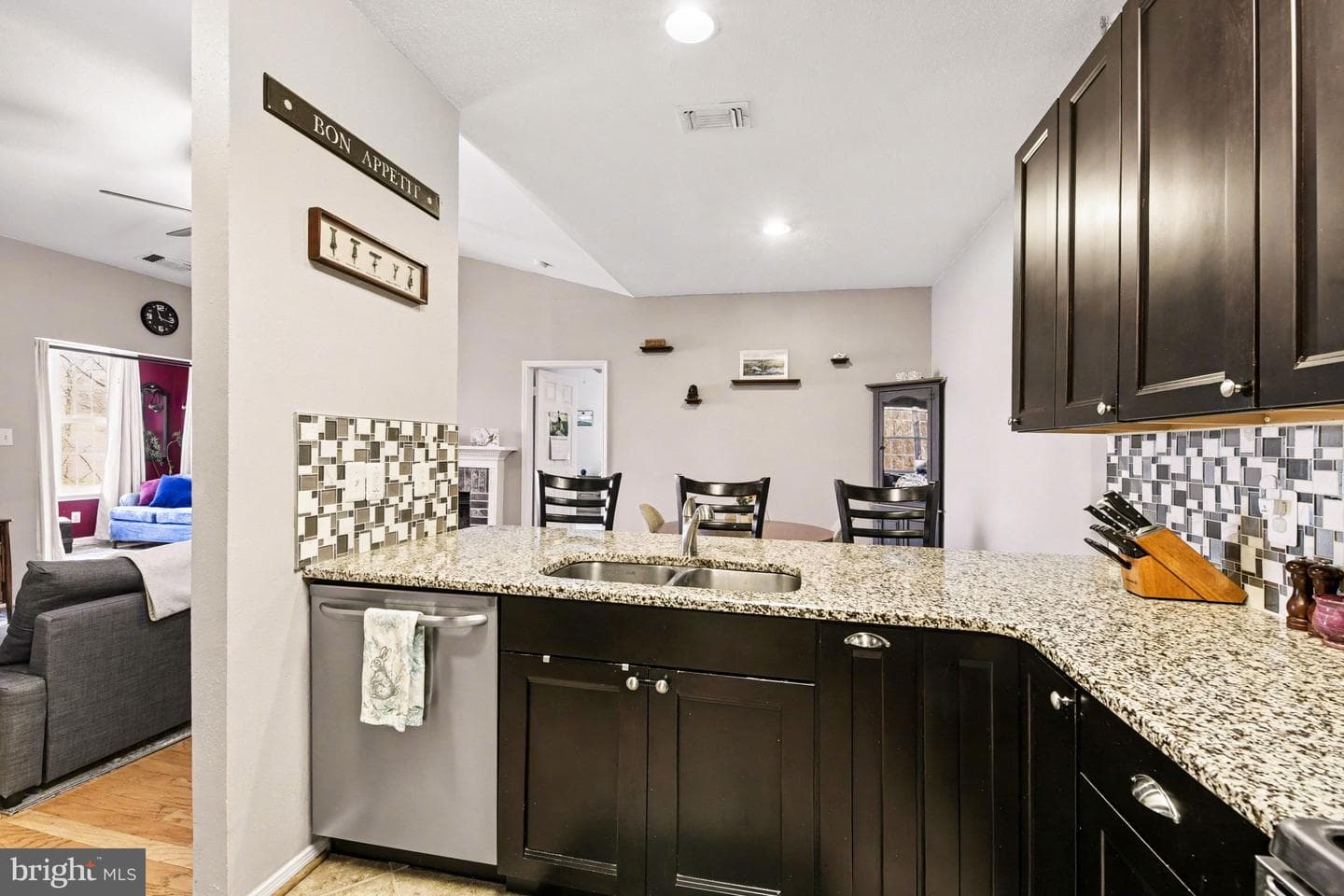 200 Thames Way #200-I photo 12