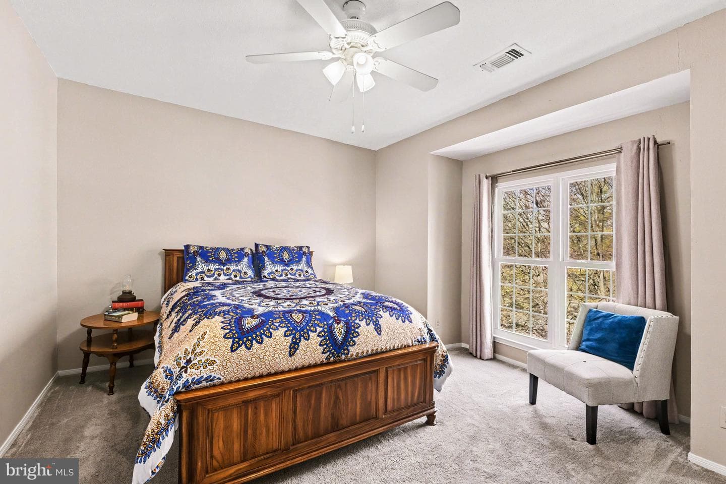 200 Thames Way #200-I photo 16