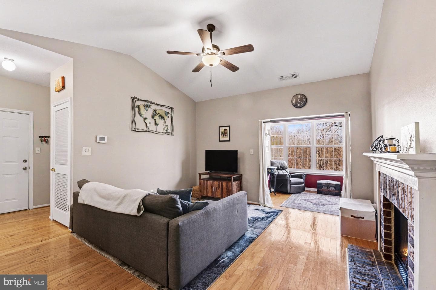 200 Thames Way #200-I photo 6