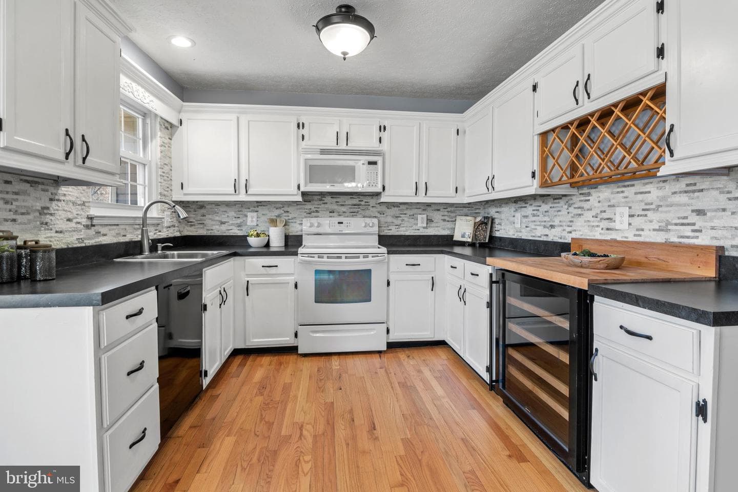 905 Fitzpatrick Drive photo 8