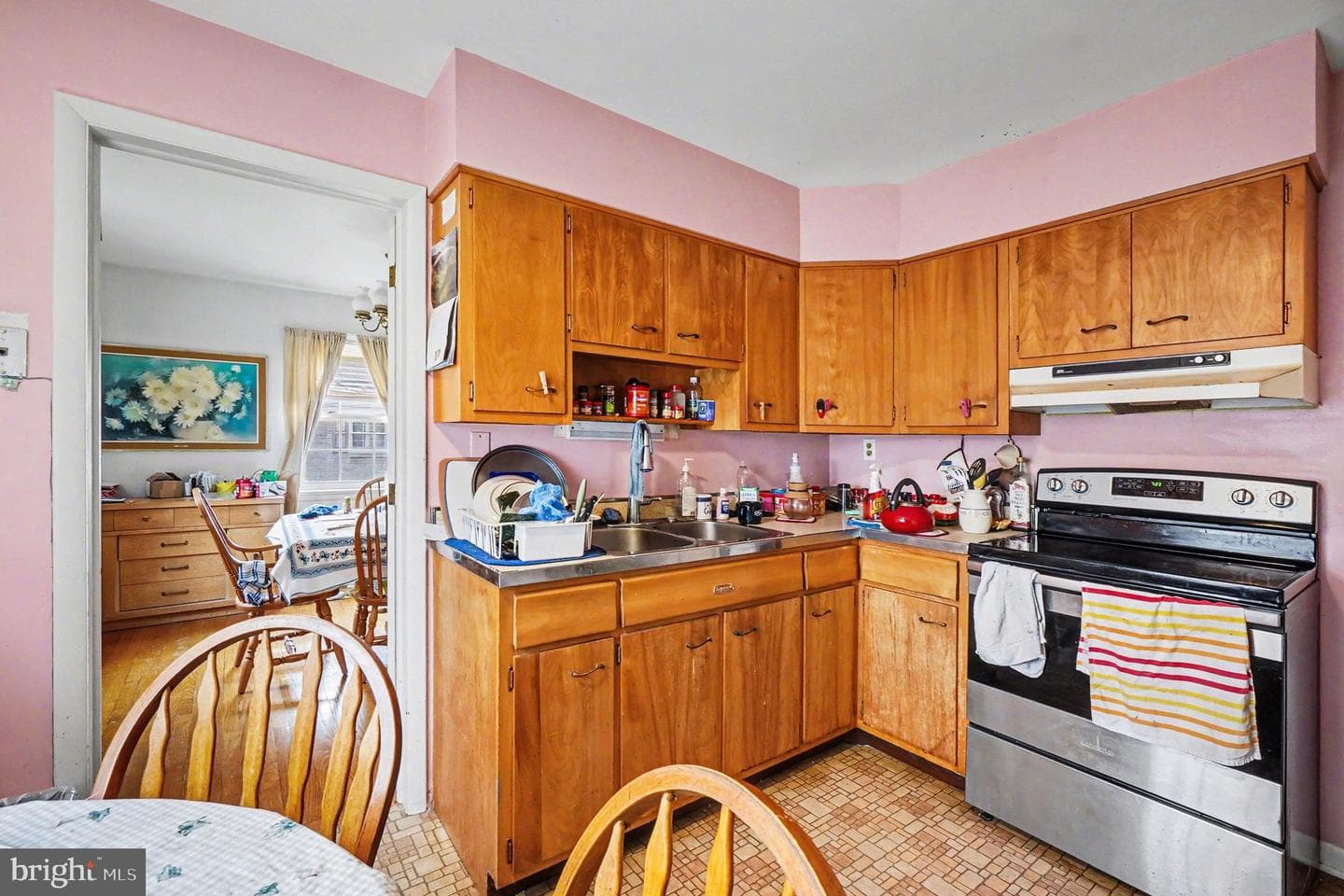 501 Giles Street photo 14
