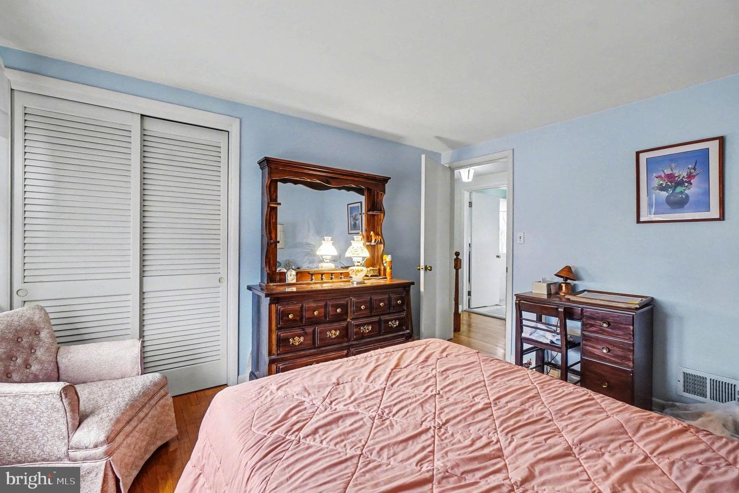501 Giles Street photo 22