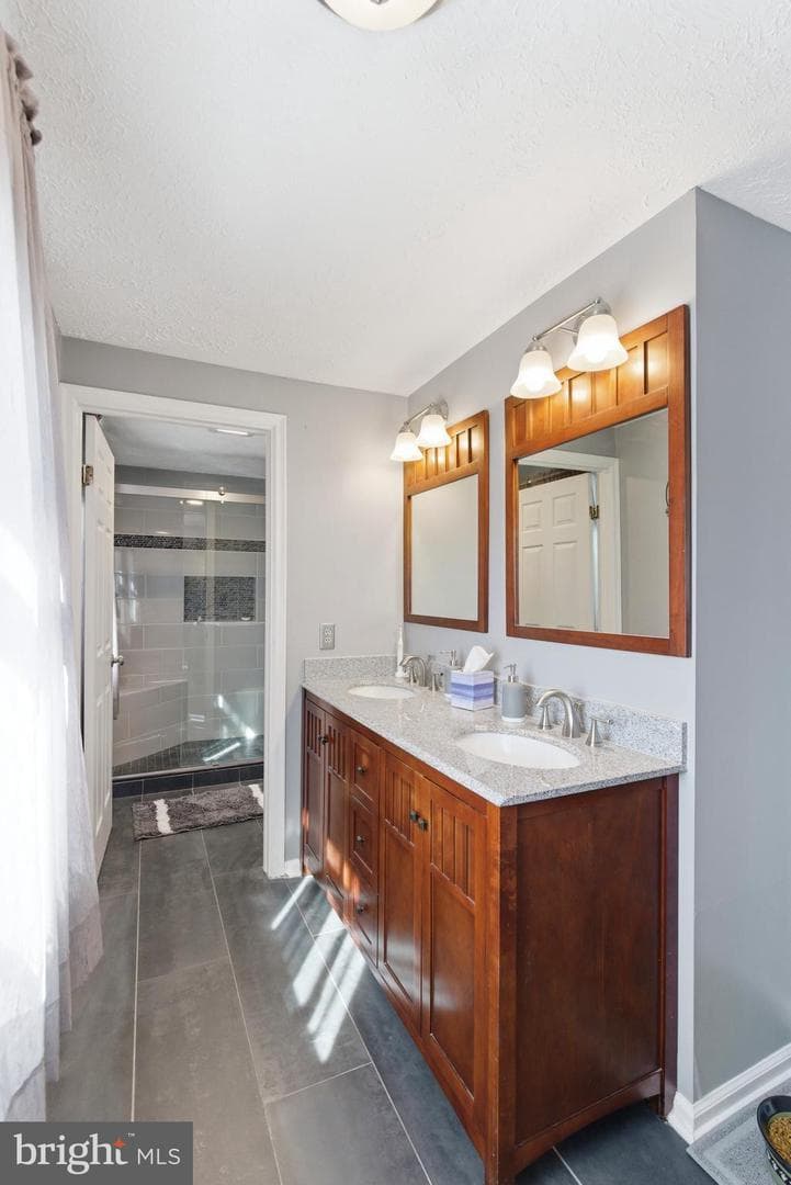 3820 Federal Lane photo 14