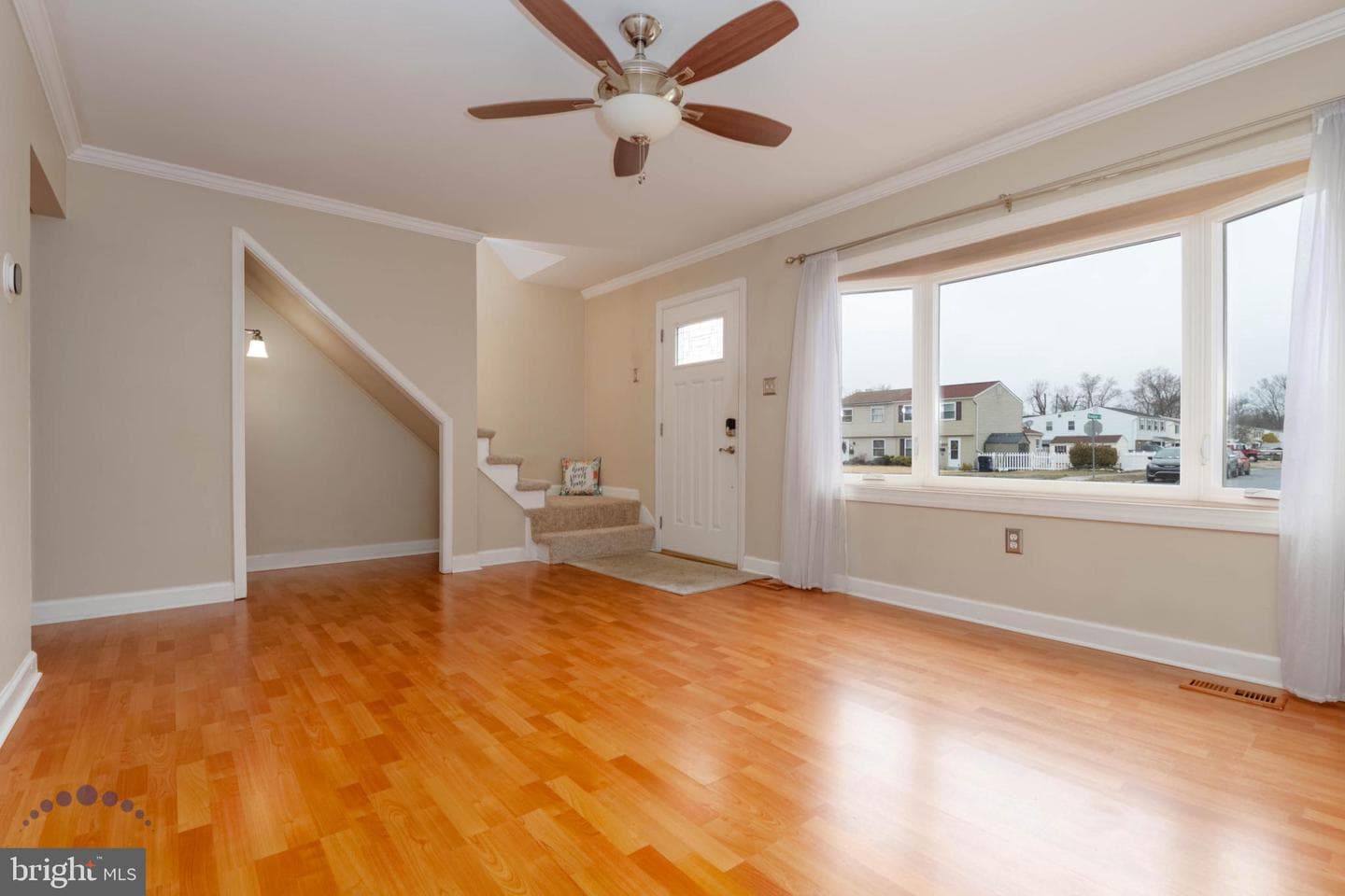 688 Shore photo 10
