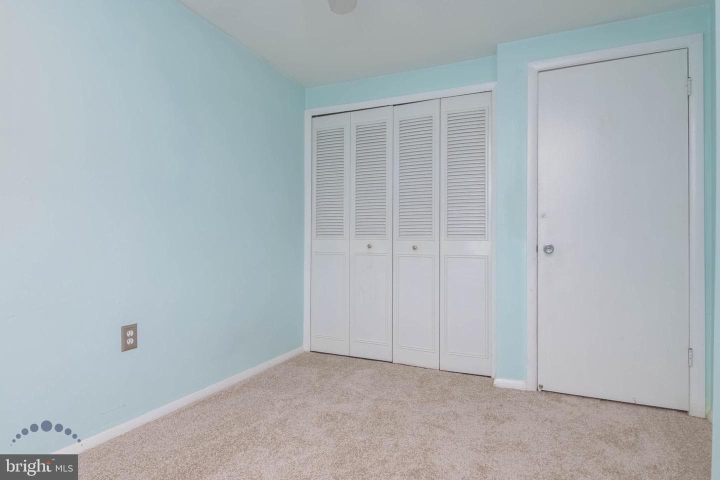 688 Shore photo 39