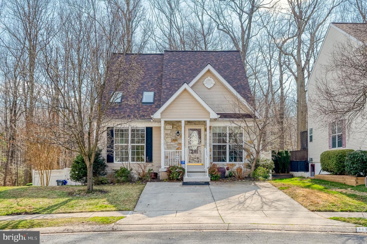 1114 E Viking Court