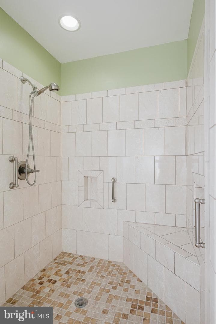 1114 E Viking Court photo 27