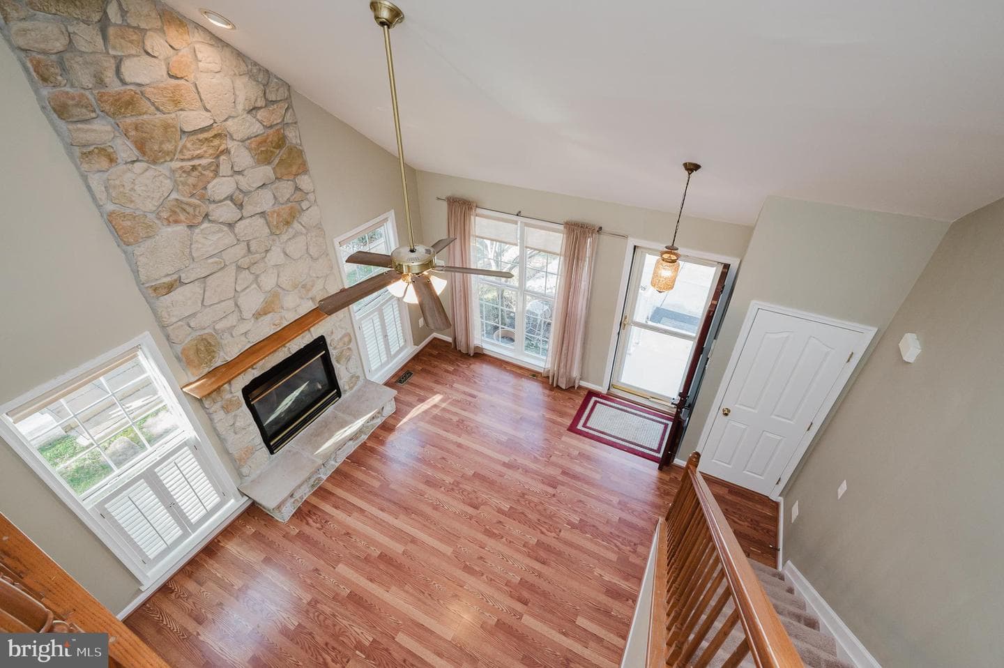 1114 E Viking Court photo 29