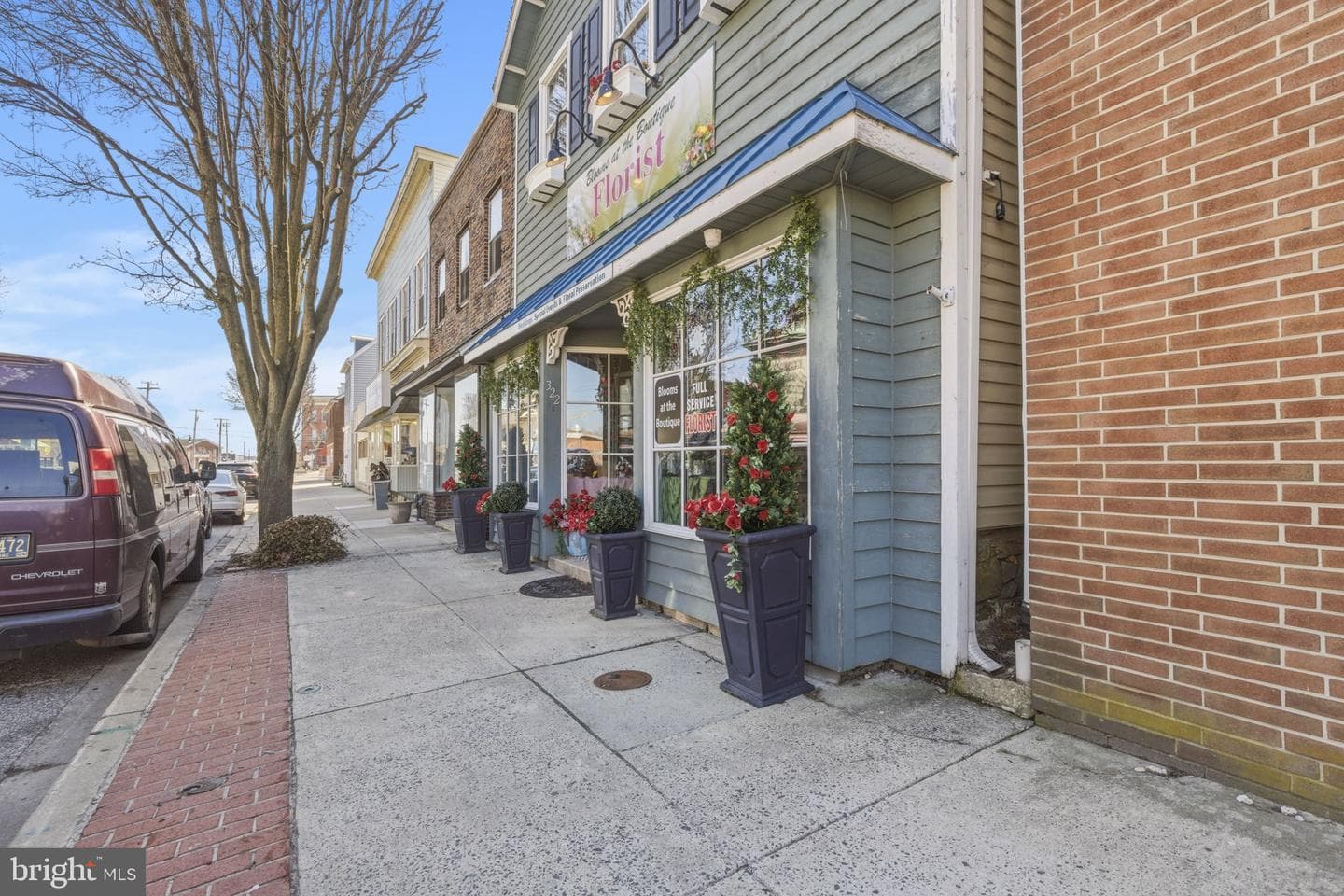 205 S Union Avenue photo 40