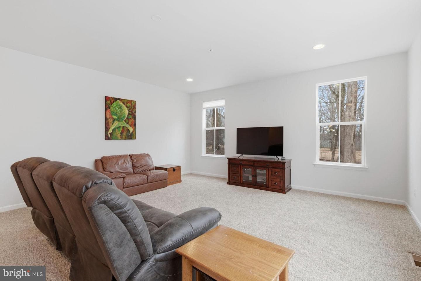 900 E Wheel Road photo 13