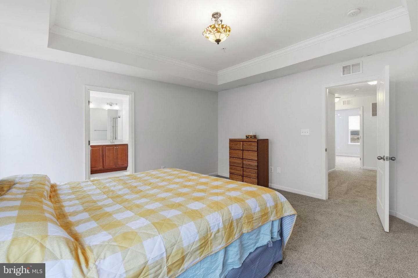 900 E Wheel Road photo 22
