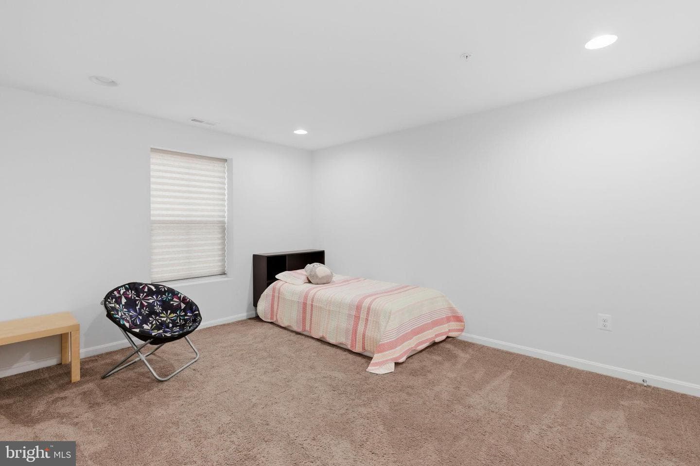 900 E Wheel Road photo 38
