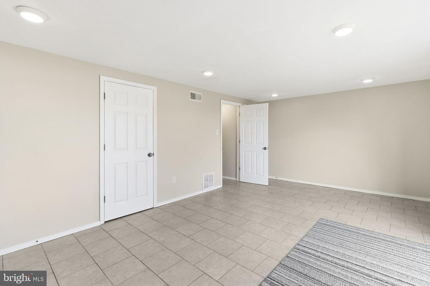 1770 Judy Way photo 18