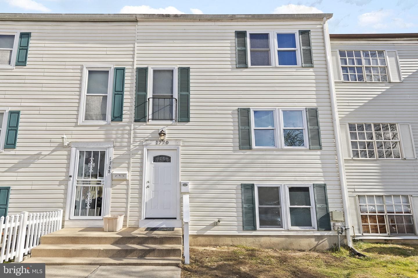 1770 Judy Way photo 2