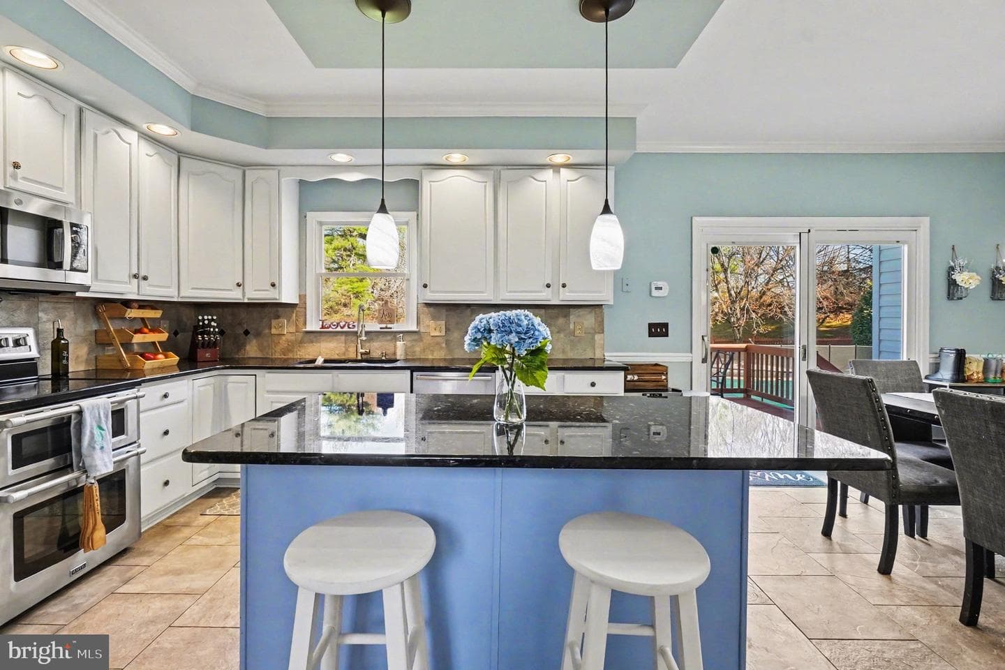 2401 Cabernet Court photo 3