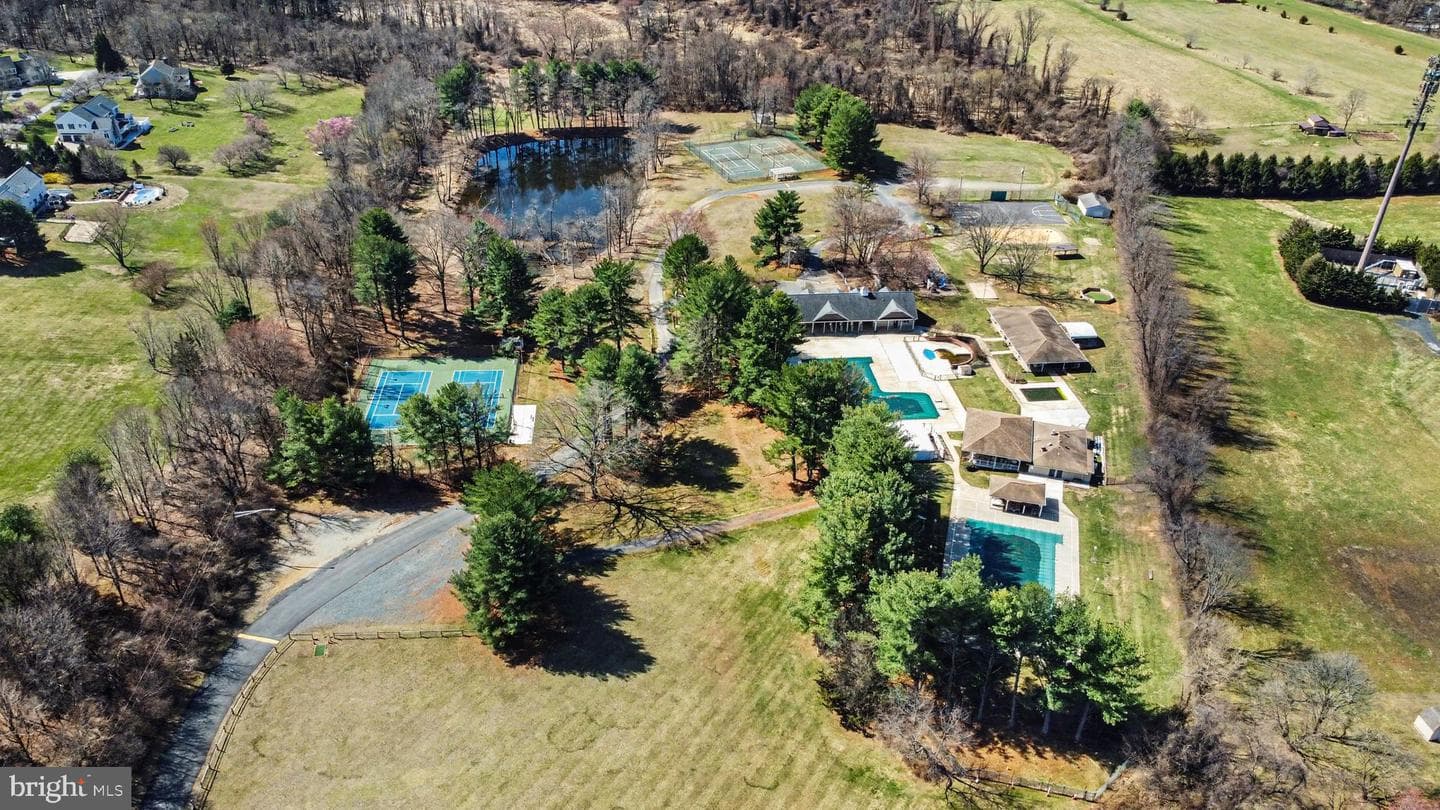 2401 Cabernet Court photo 57