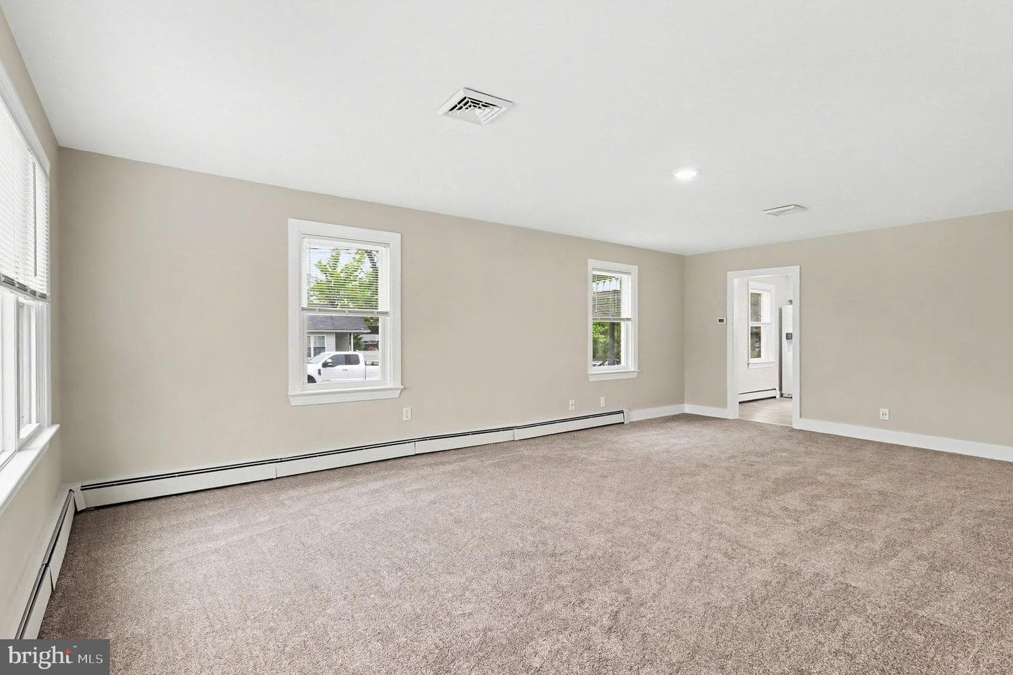 403 Edmund Street photo 5