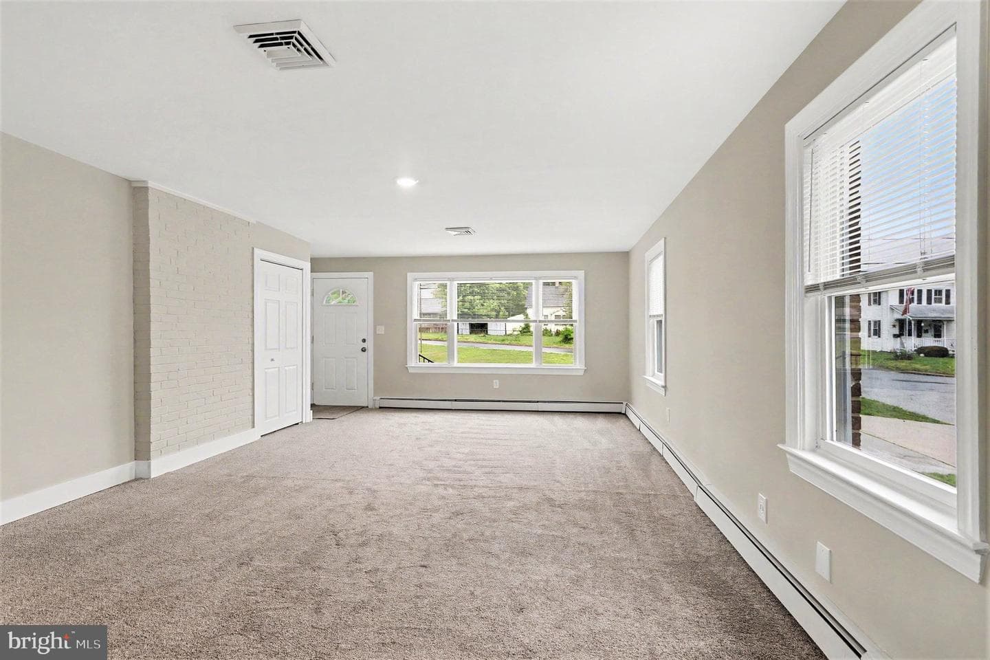 403 Edmund Street photo 6