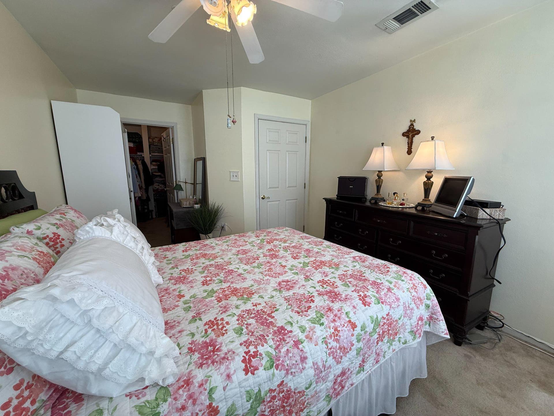 302 Canterbury Road #302-E photo 18