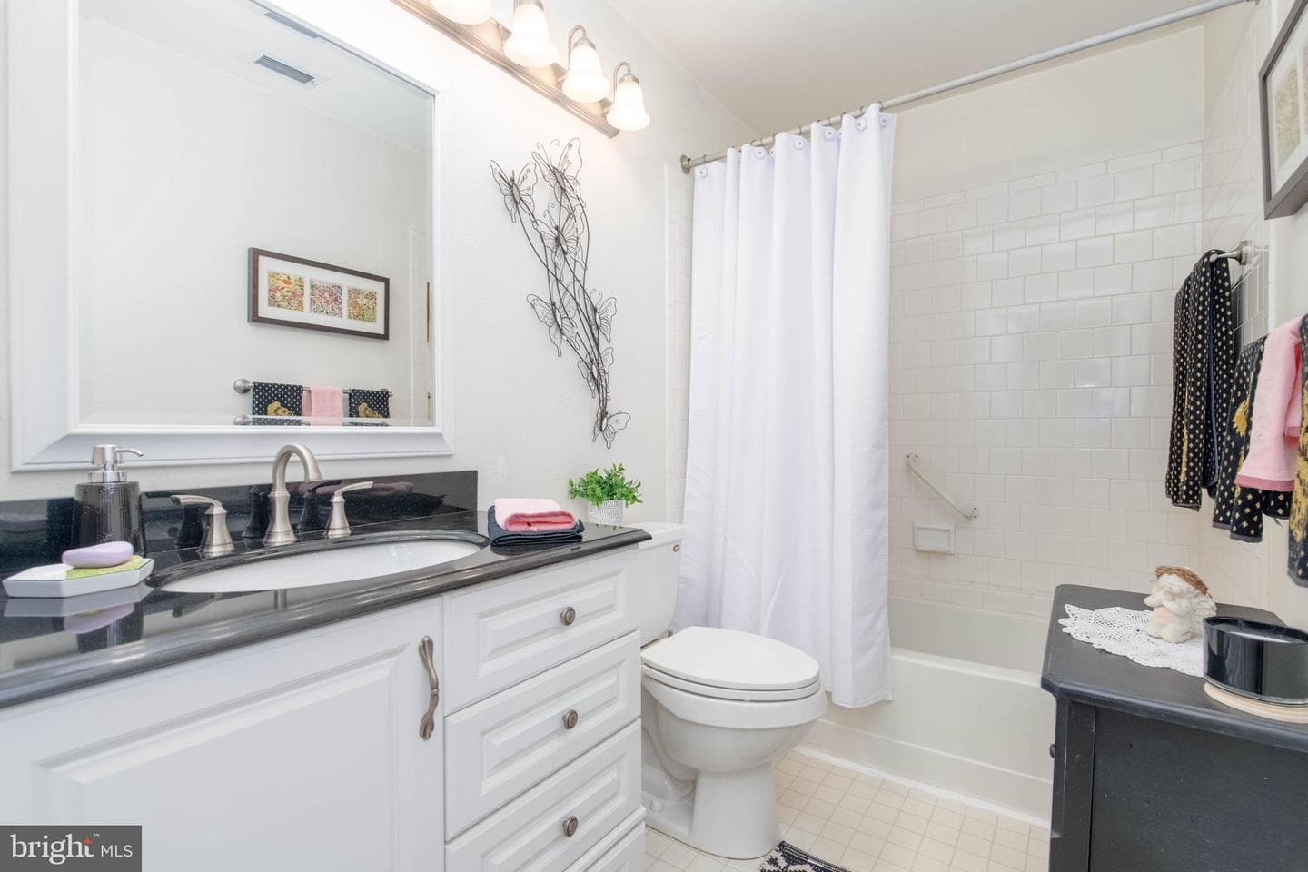 302 Canterbury Road #302-E photo 24