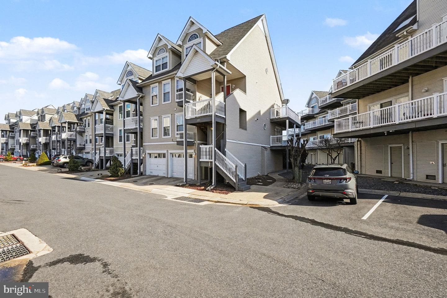 201 Seneca Way #201-A photo 39