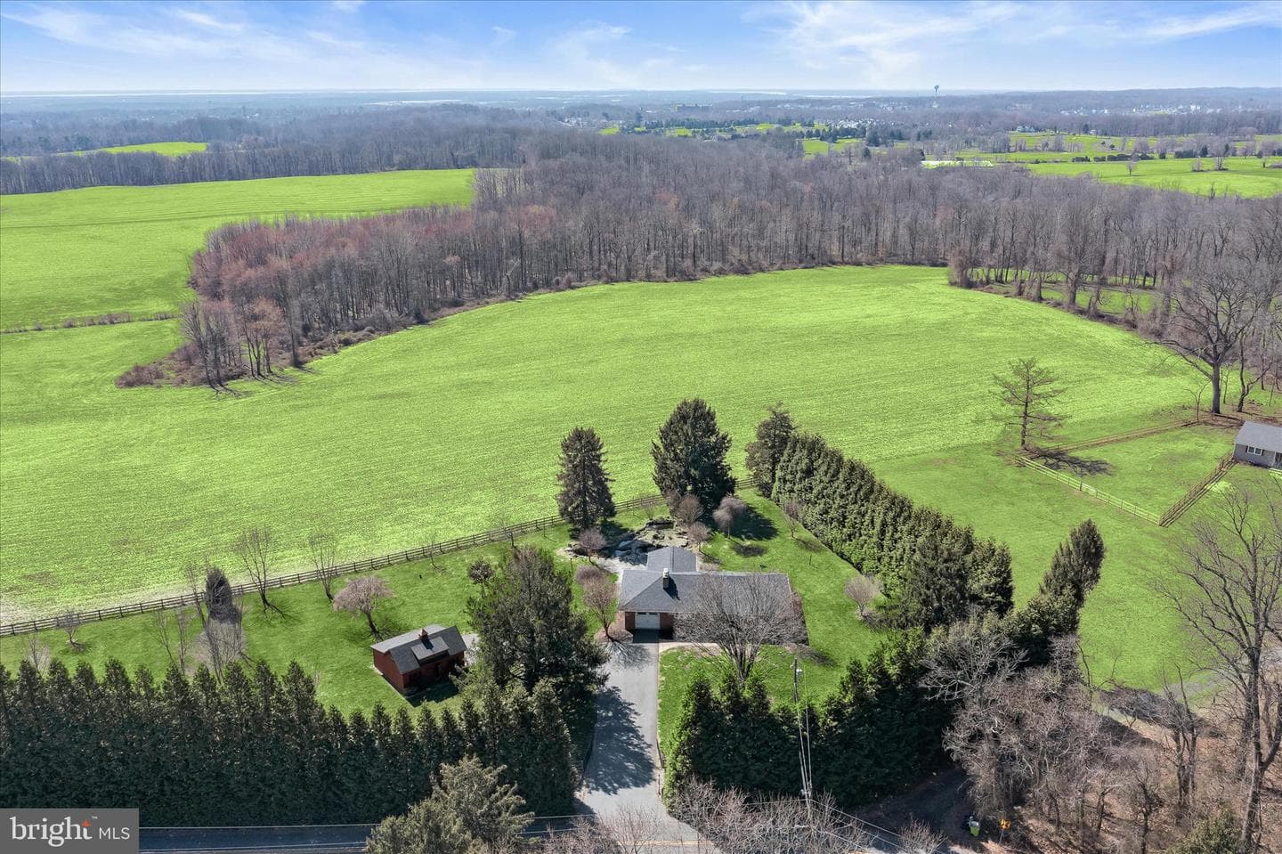 3919 W Chapel Road photo 2