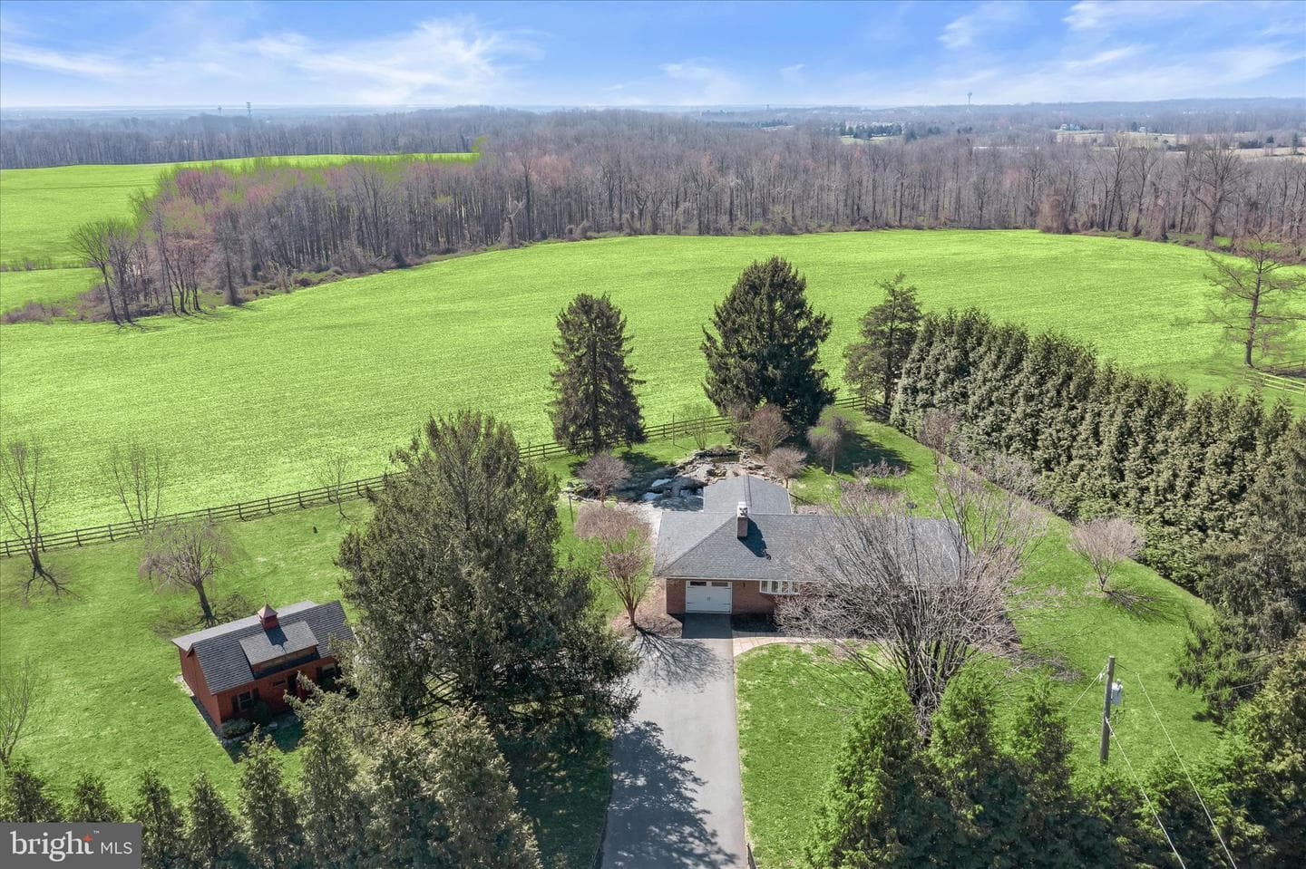 3919 W Chapel Road photo 3