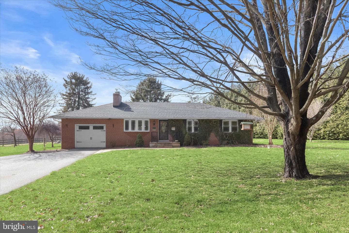 3919 W Chapel Road photo 5