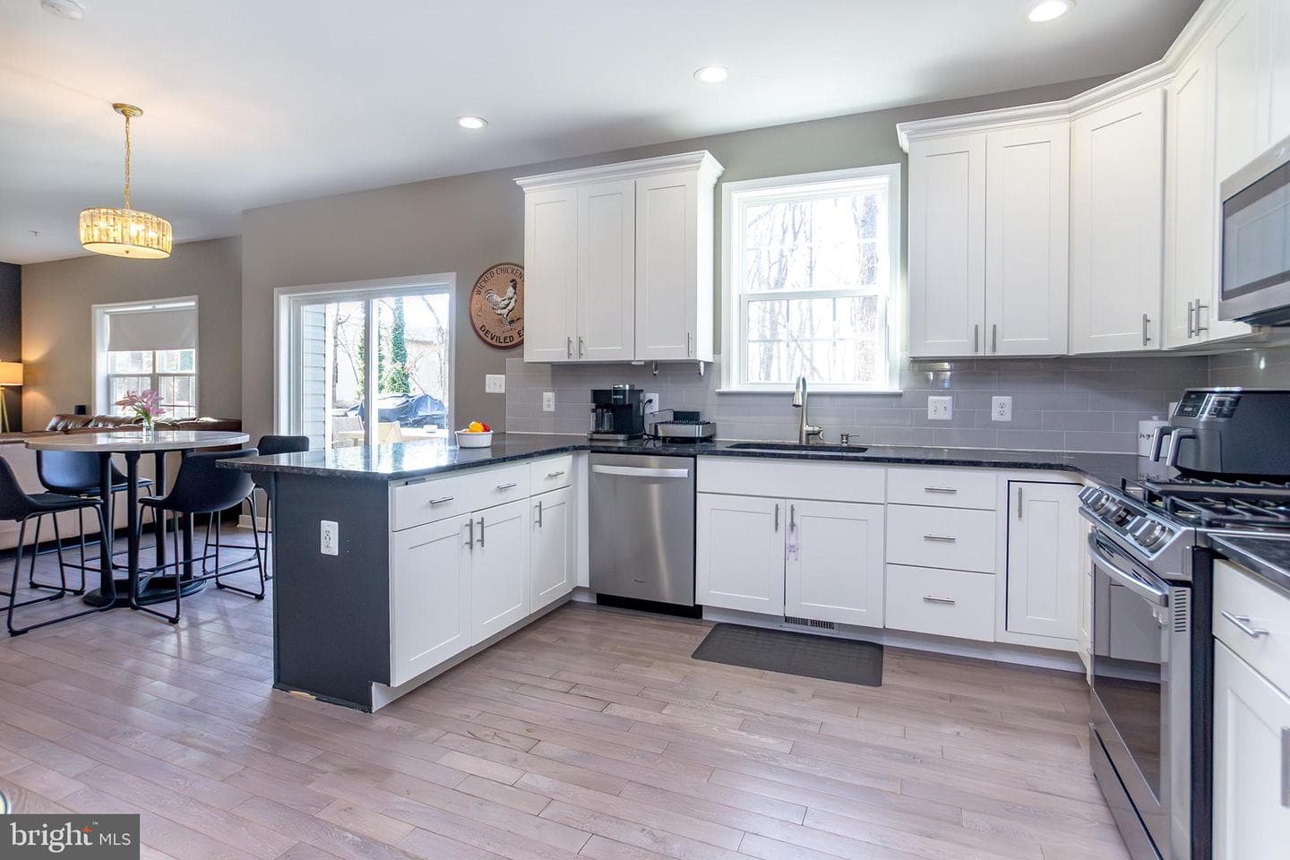 1362 Rockridge Road photo 3