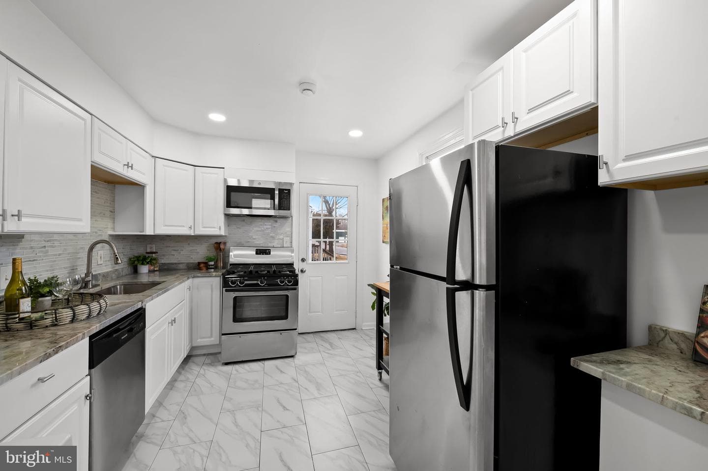 150 Allendale Avenue photo 26