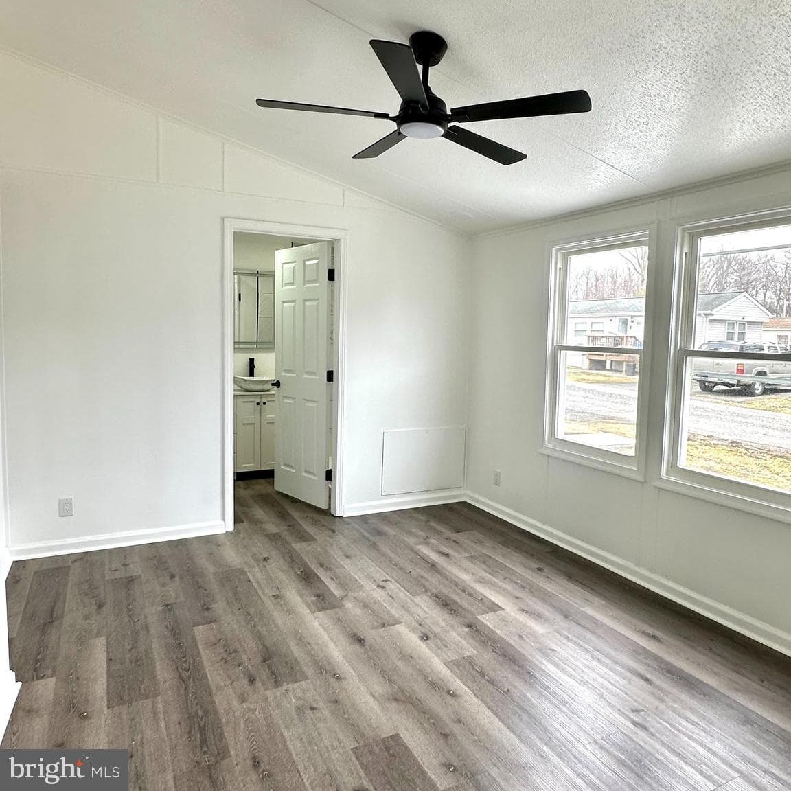 606 Red Oak Drive photo 12