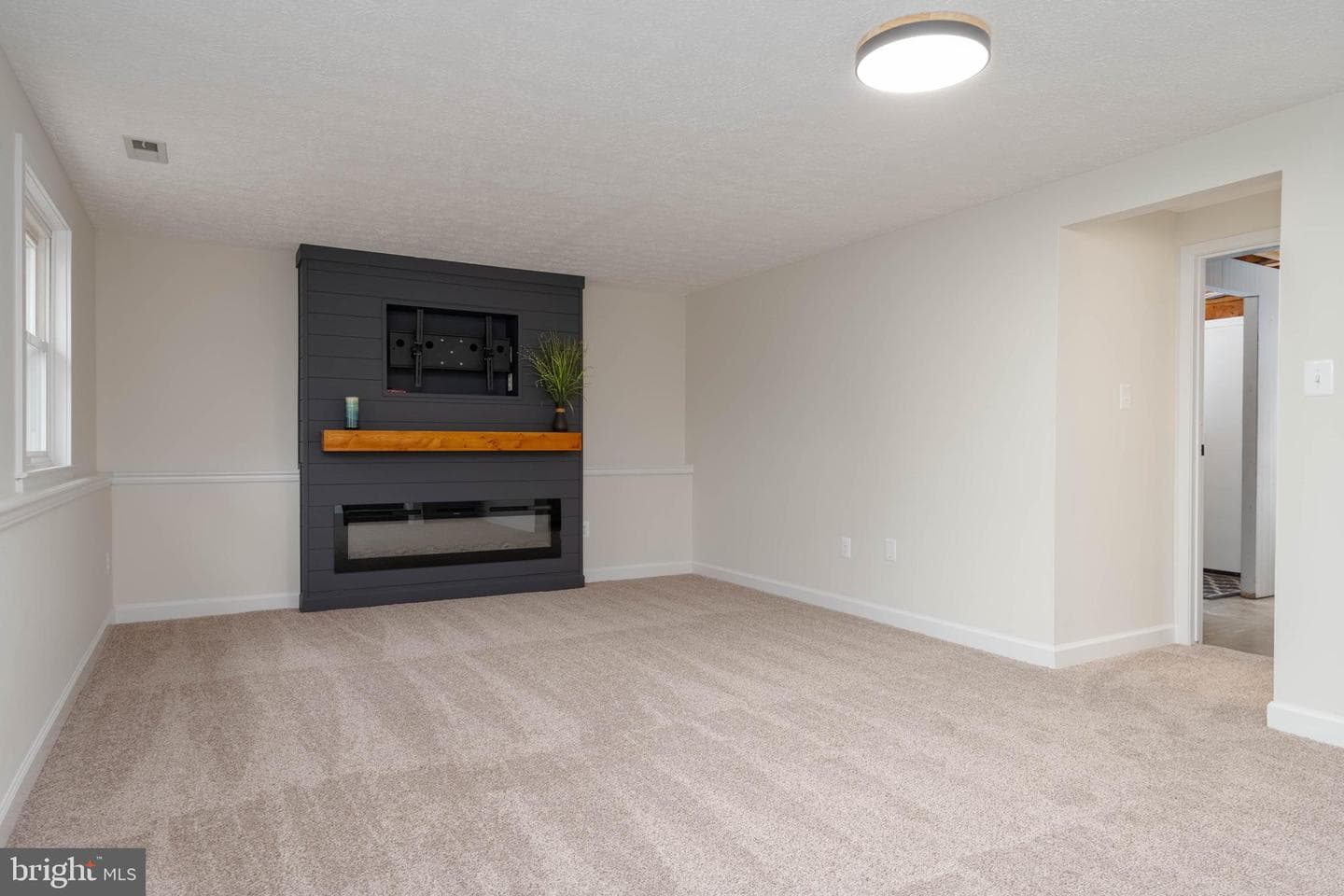 2934 Strathaven Lane photo 8