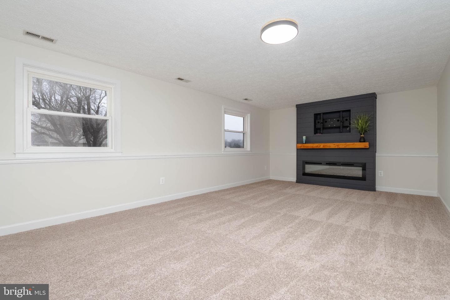 2934 Strathaven Lane photo 9