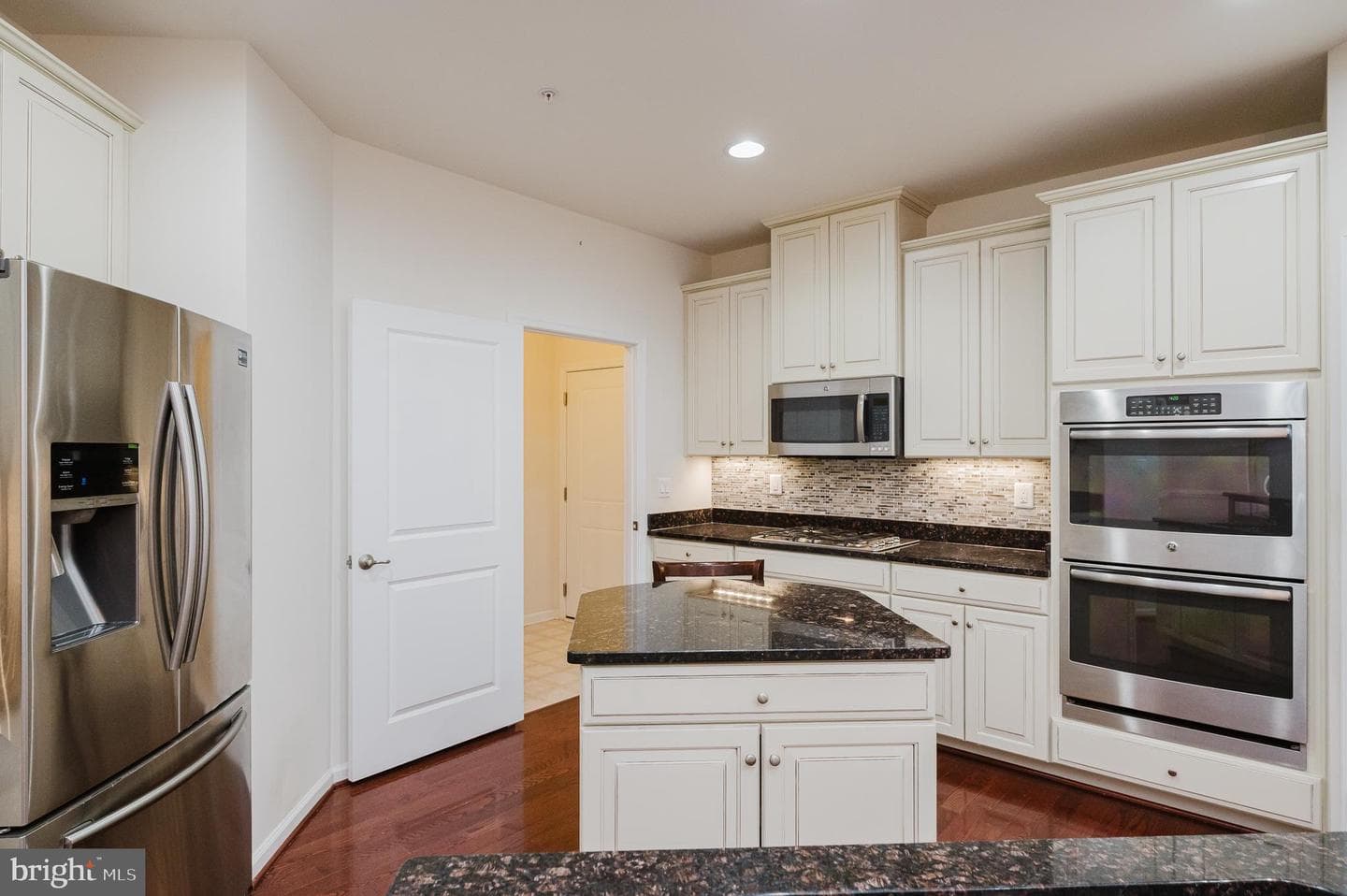 309 Lennox Drive photo 16