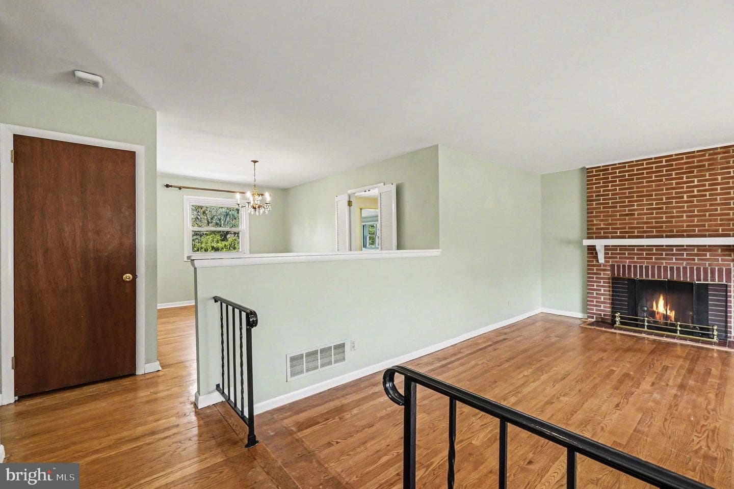1327 Saratoga Drive photo 11