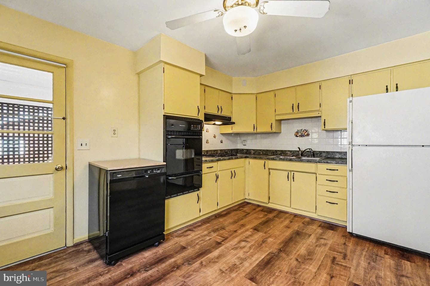 1327 Saratoga Drive photo 15