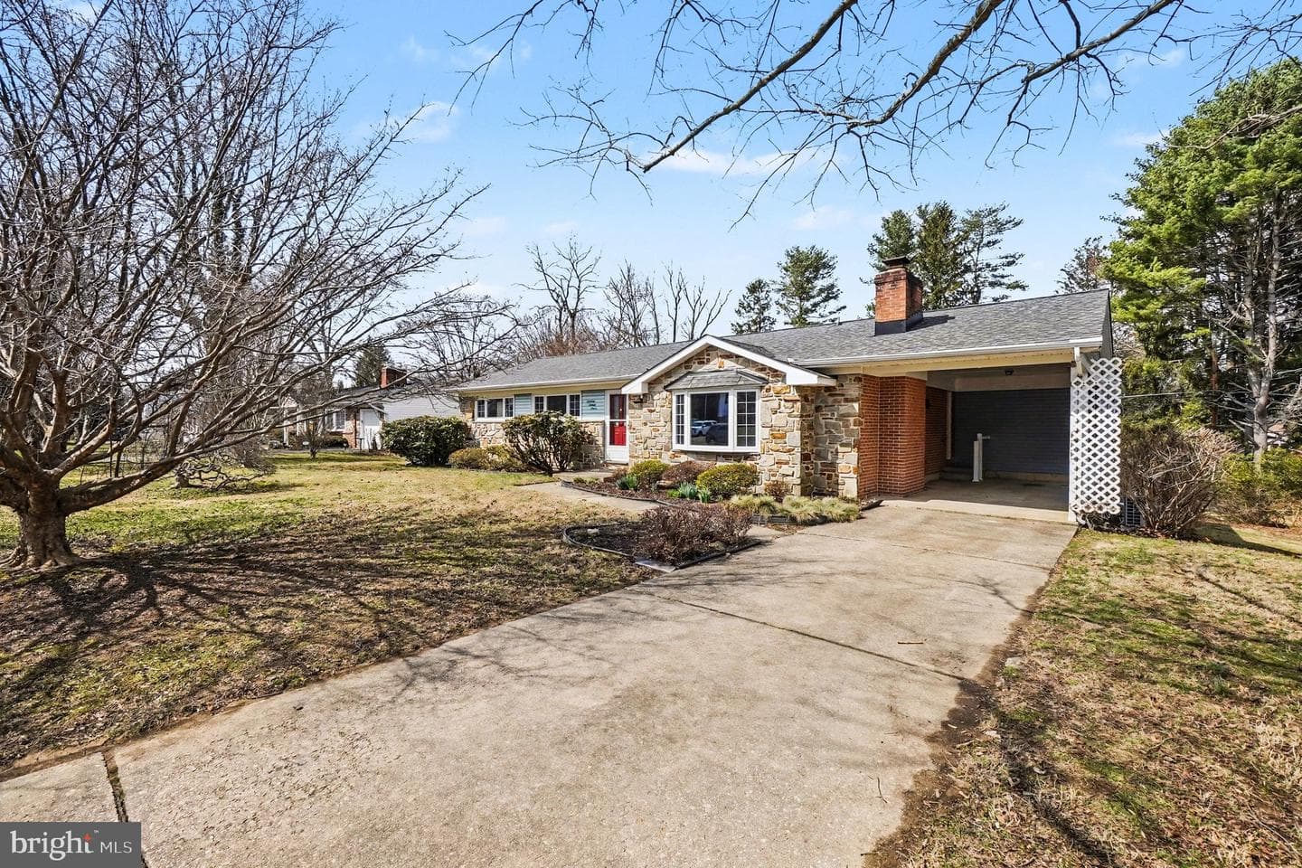 1327 Saratoga Drive photo 4