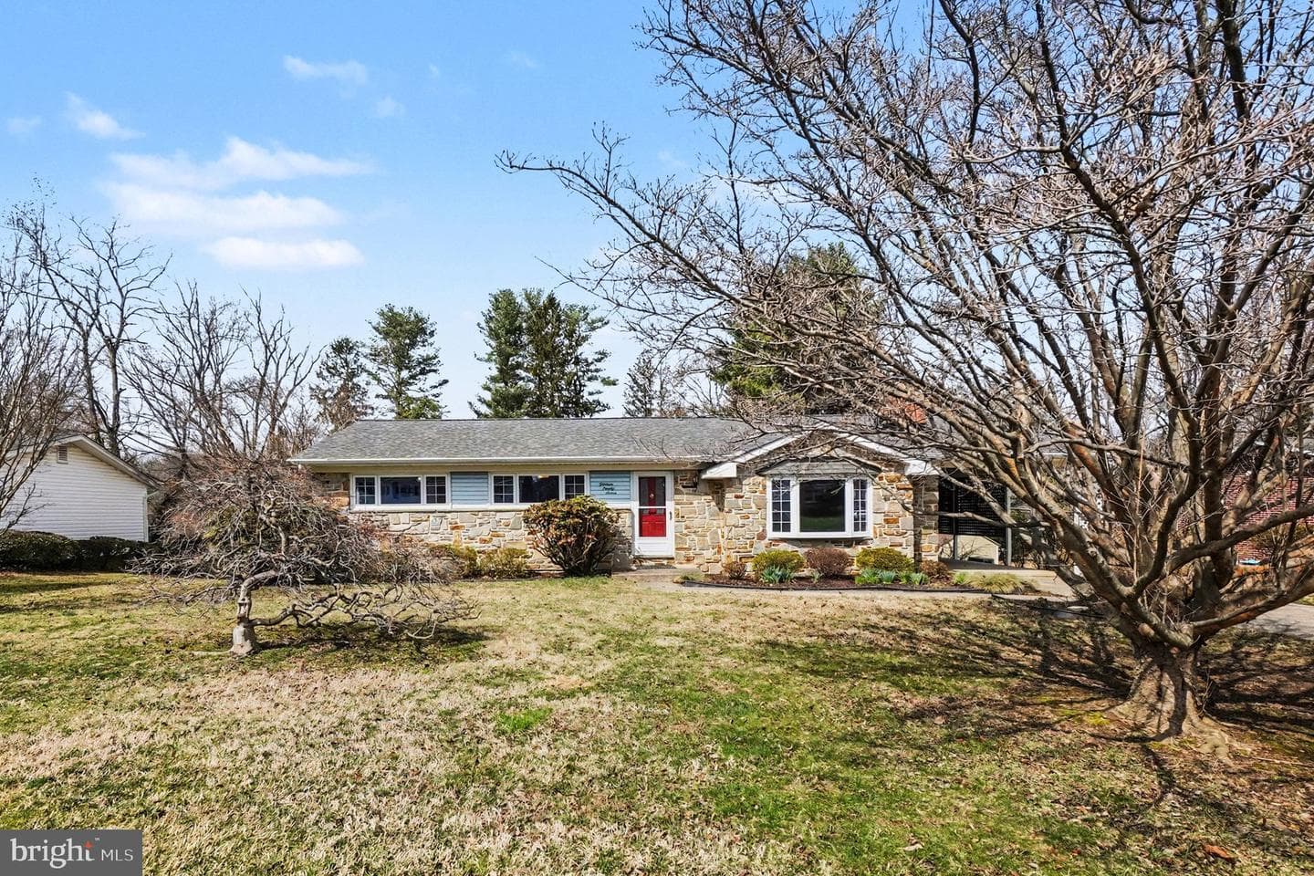 1327 Saratoga Drive photo 6