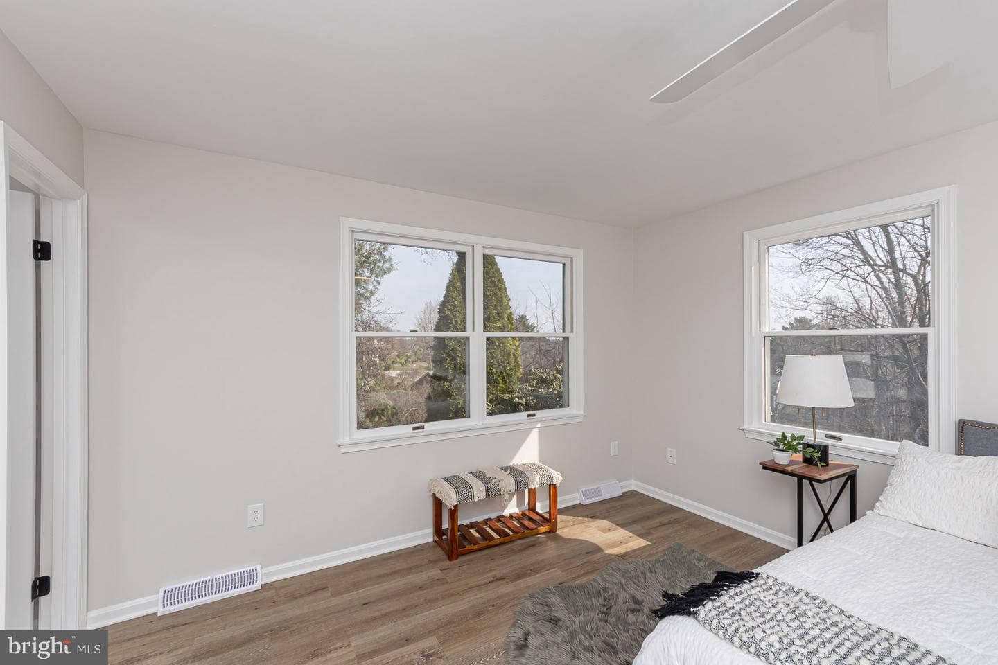 403 Woodridge Court photo 23