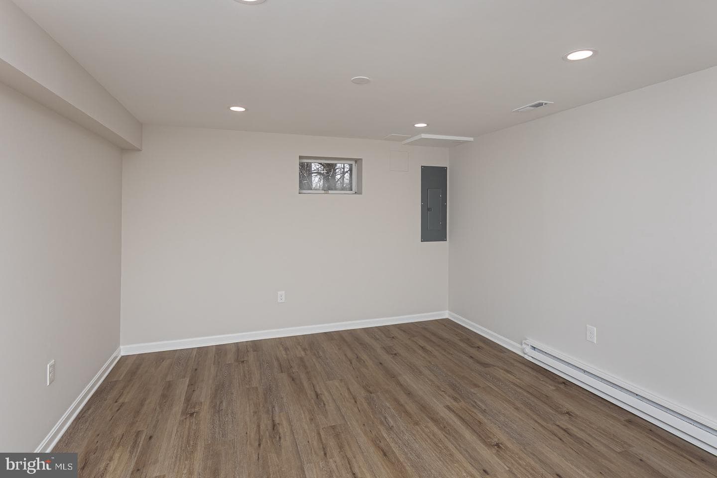 403 Woodridge Court photo 36