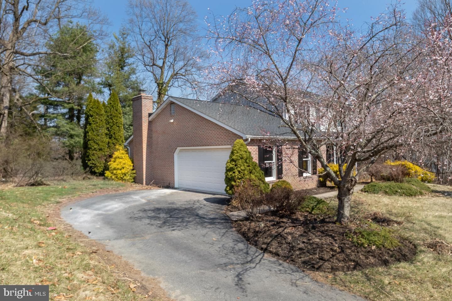 403 Woodridge Court photo 45