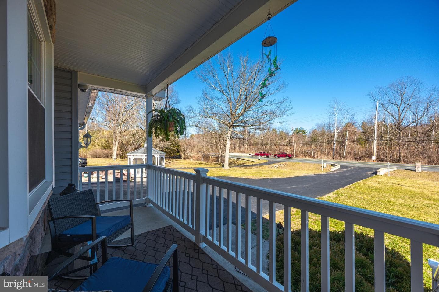 716 Paradise Road photo 11