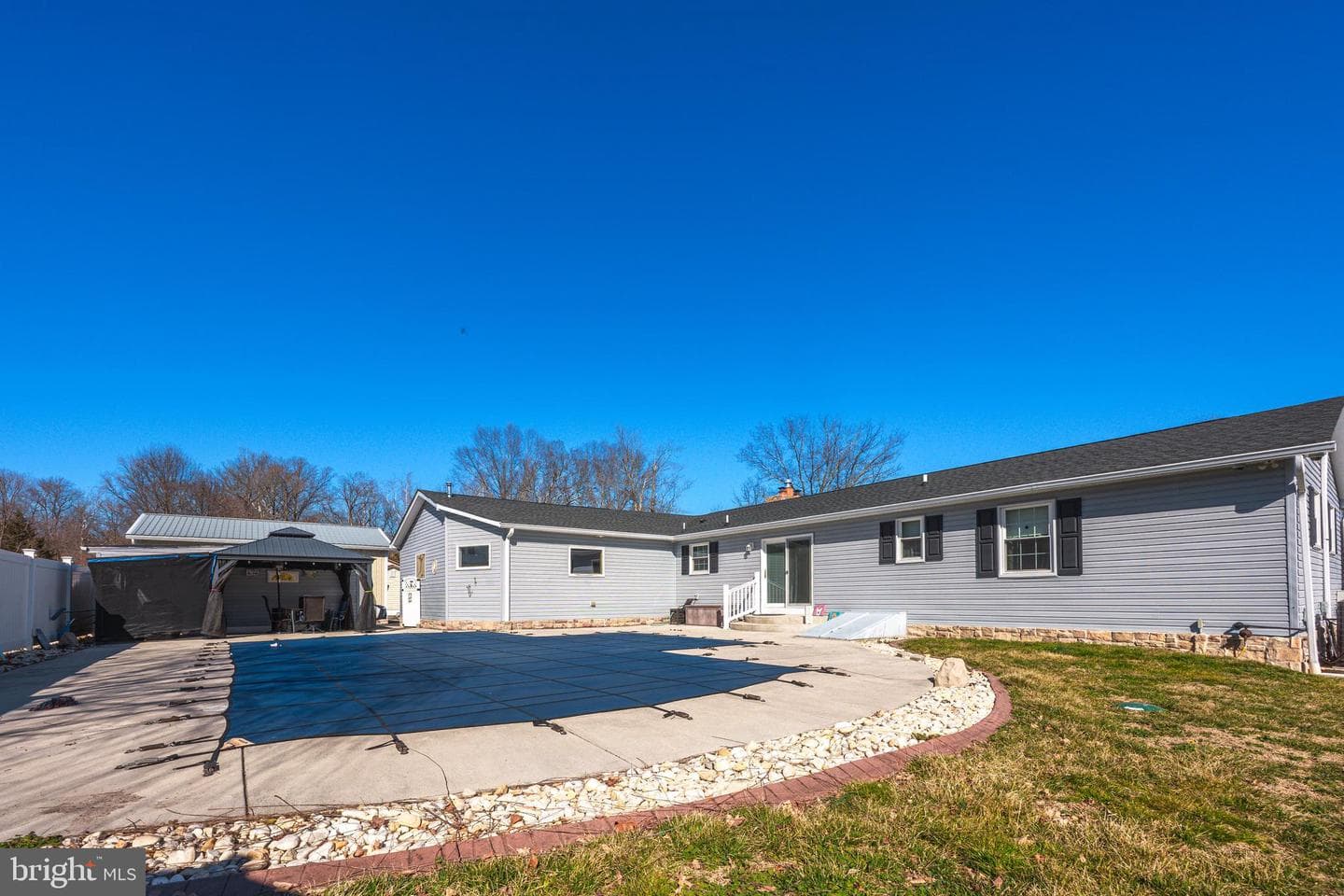 716 Paradise Road photo 20