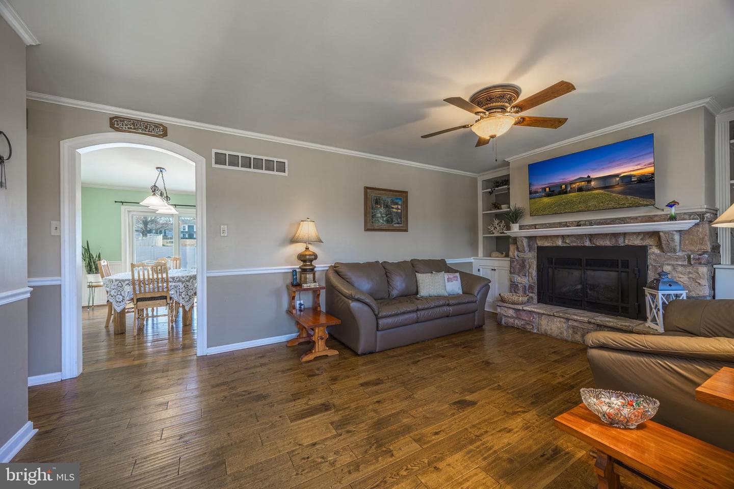 716 Paradise Road photo 35