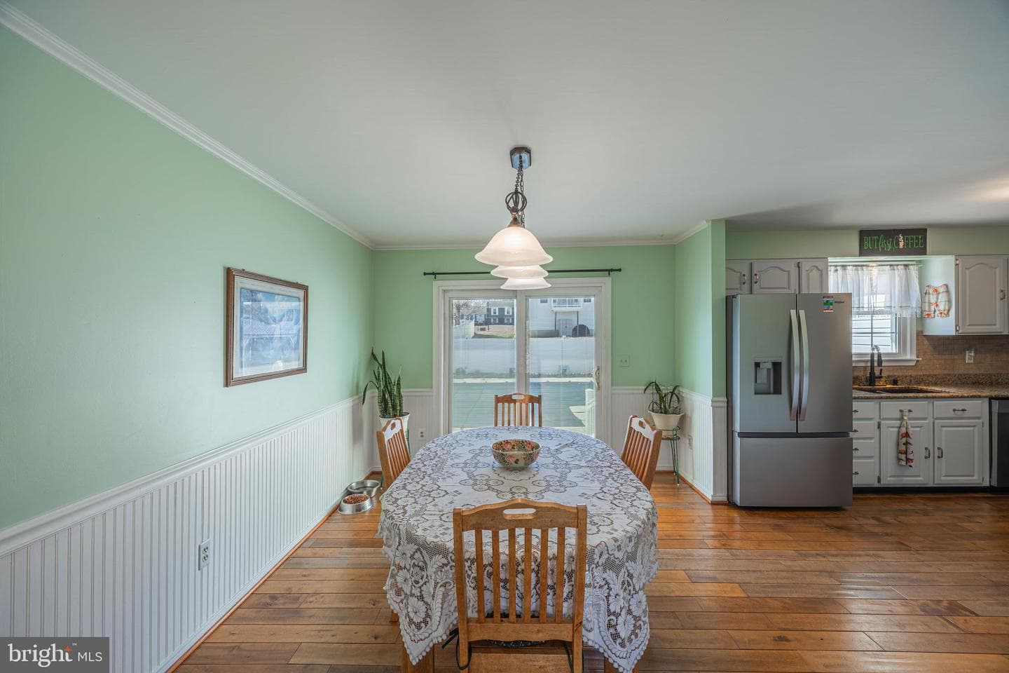716 Paradise Road photo 37