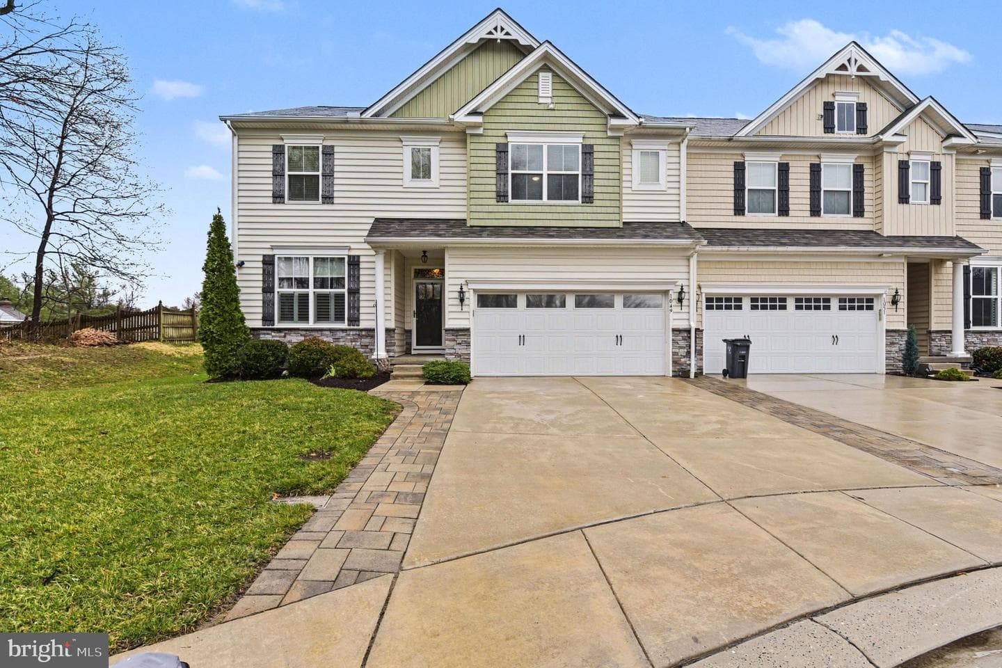 1049 Sansa Ct