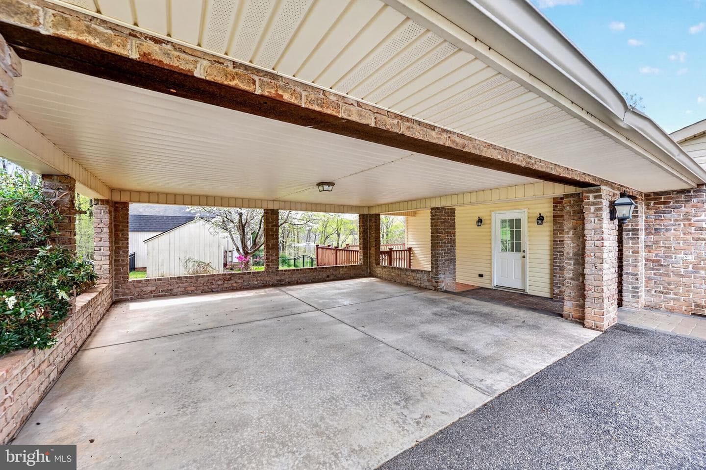 2130 Bellvale Road photo 2