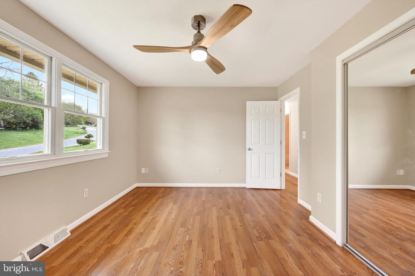 2130 Bellvale Road photo 26